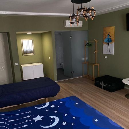 Driti Central Hotel Тирана Экстерьер фото