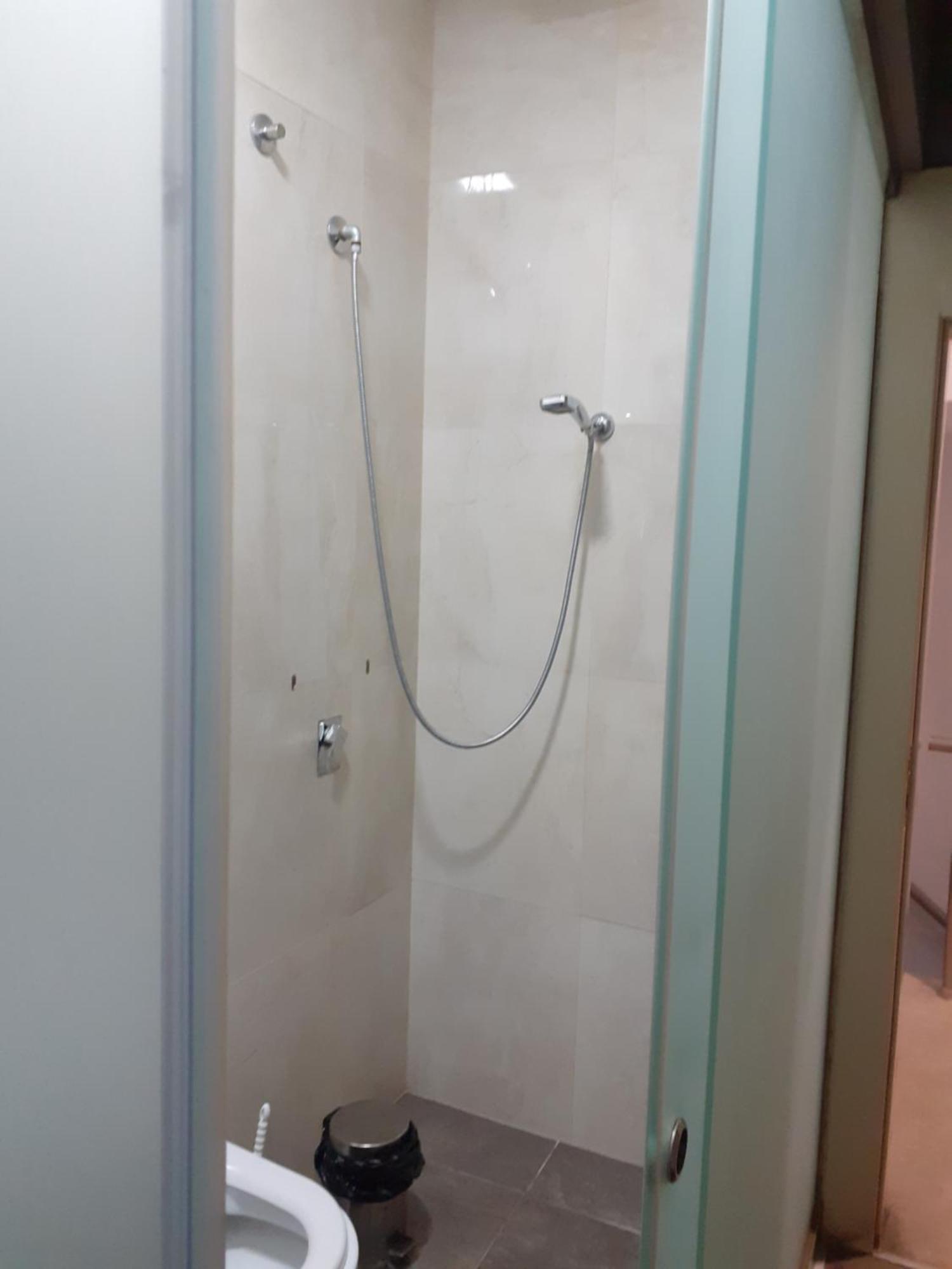 Driti Central Hotel Тирана Экстерьер фото